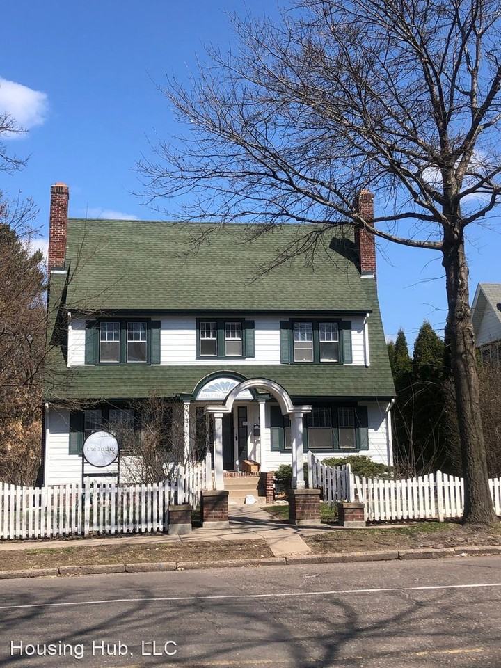 2047 Grand Ave Apartments in Macalester Groveland, St. Paul, MN 55105