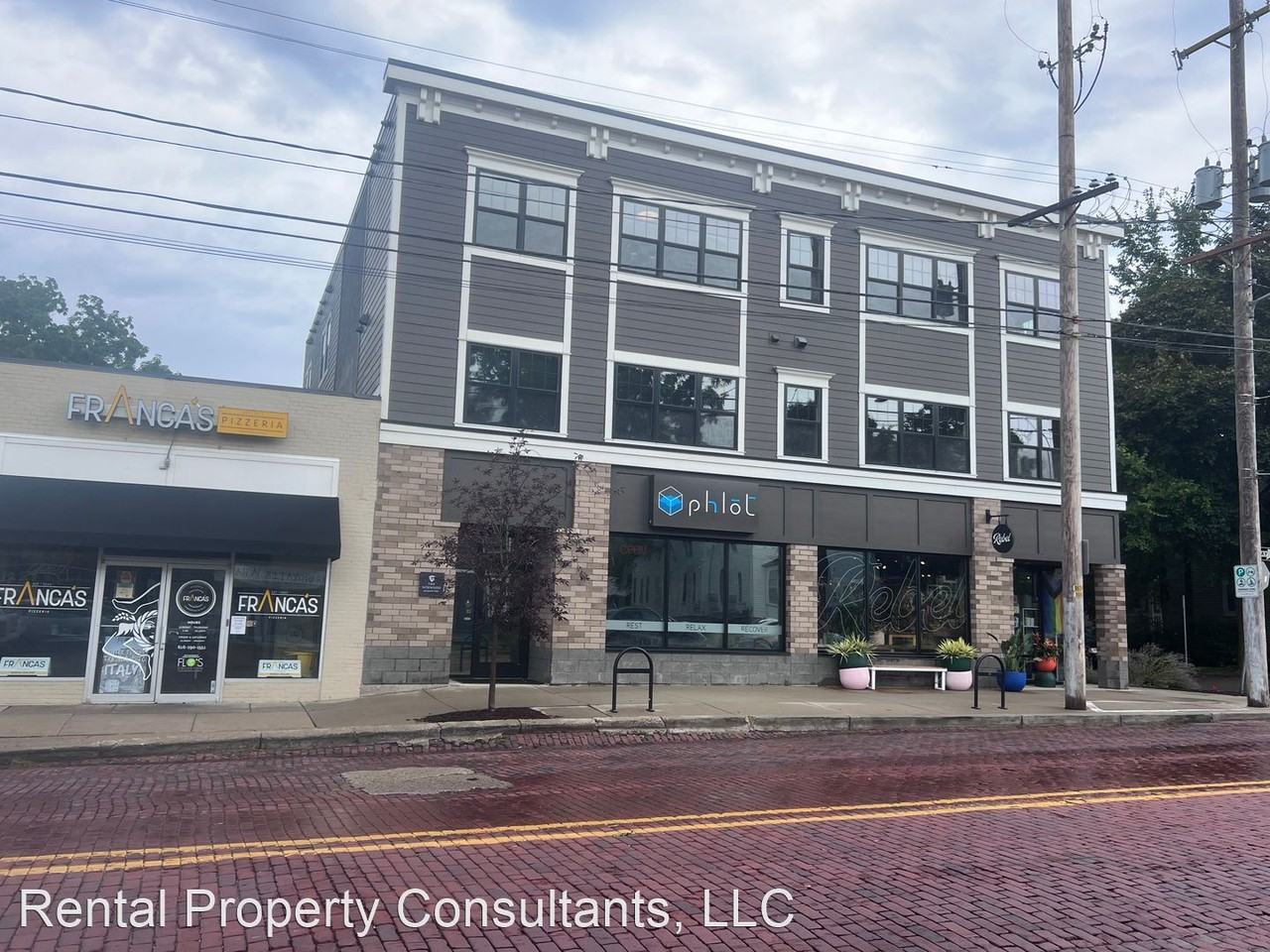 Eastown Two Bedroom - Close to Downtown! - Photo 2 of 17