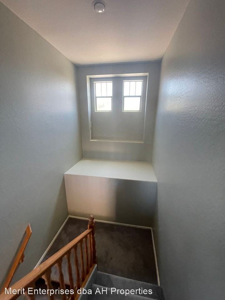 5606 W Carson Rd - Photo 2 of 25