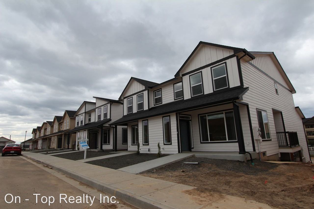 1011/1013 Greenfield Dr. - Photo 2 of 26