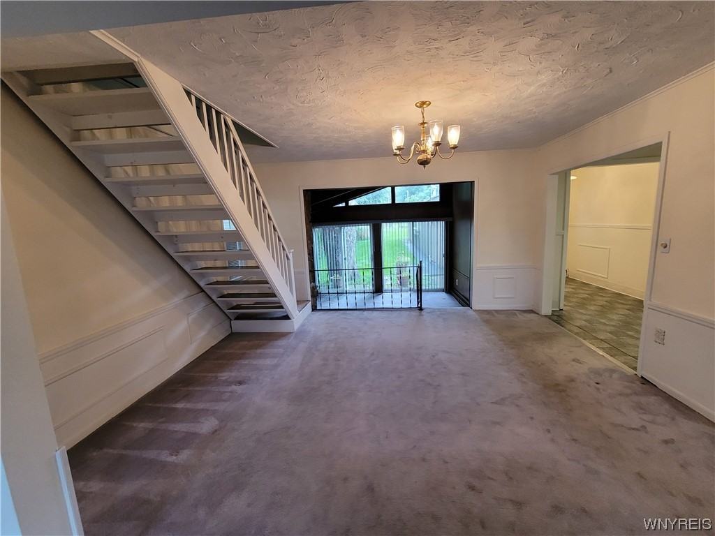 8511 Sheridan Dr - Photo 3 of 11