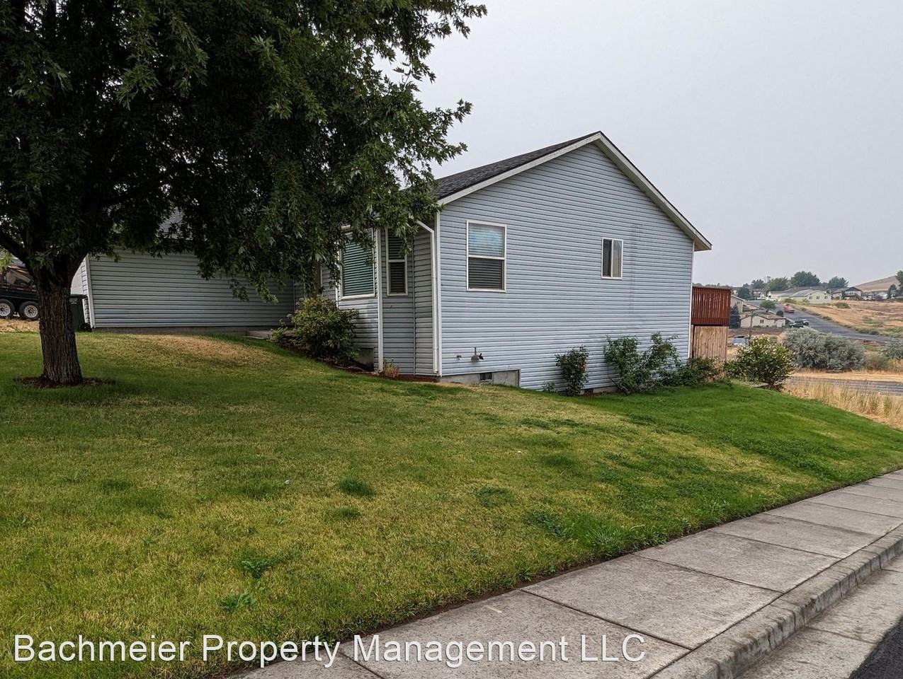 1301 Sw 12th Ct - Photo 3 of 20
