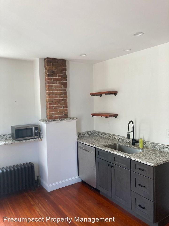 69 Deane St ## 71 - Photo 2 of 9