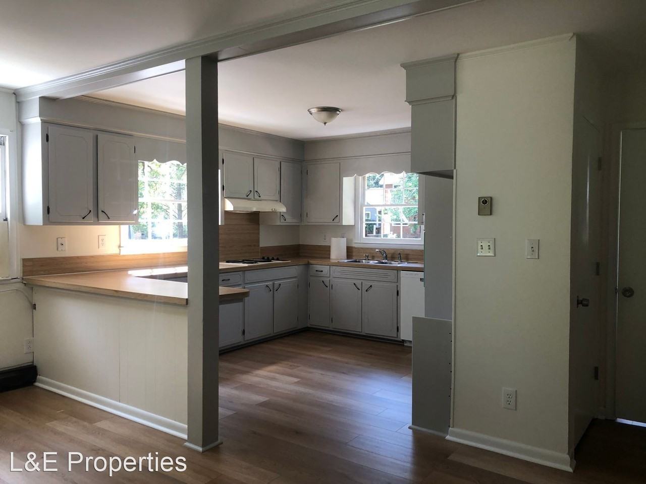 3122 Connecticut Ave - Photo 2 of 18