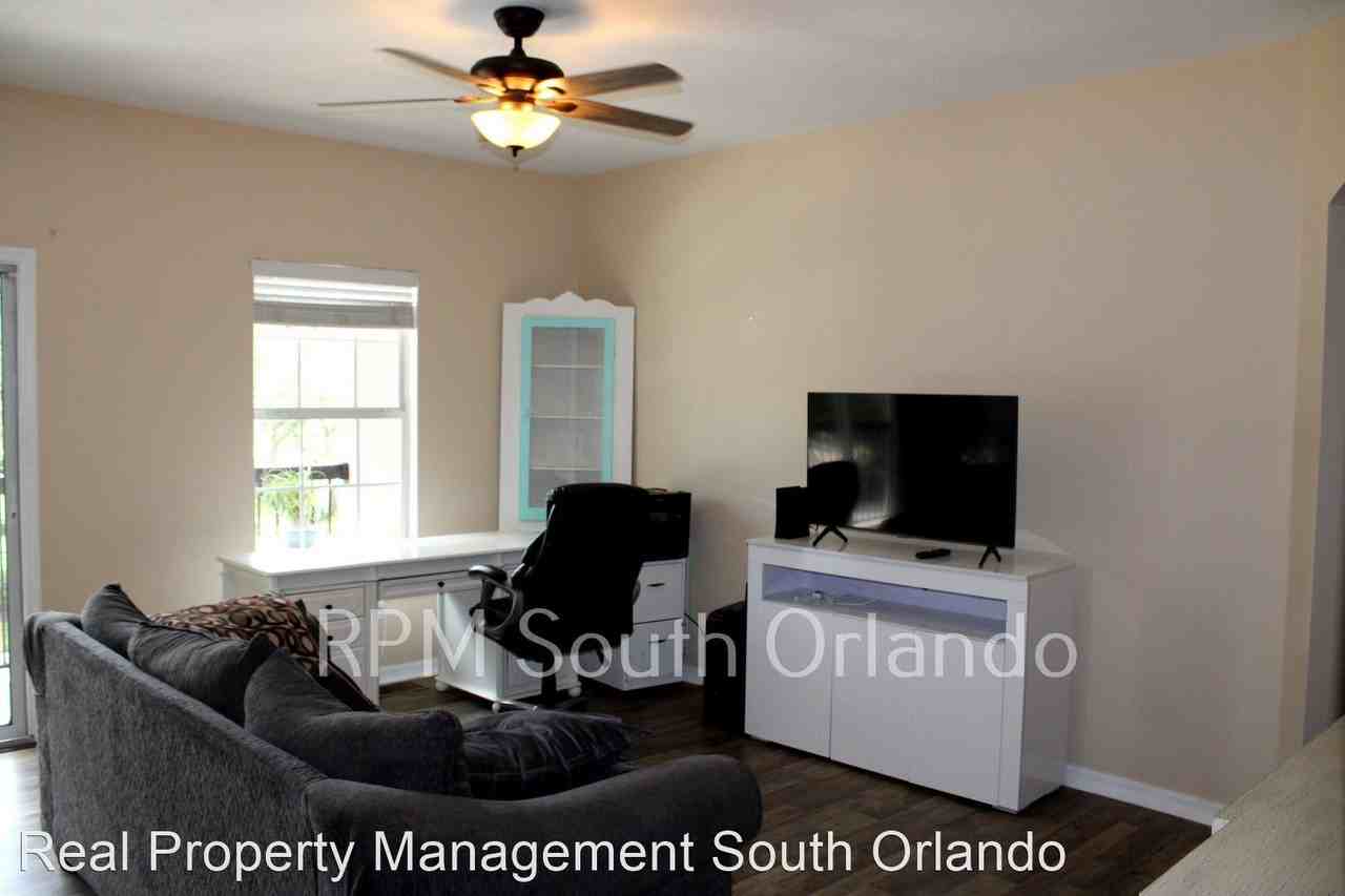 15605 Boggy Oak Cir - Photo 3 of 13