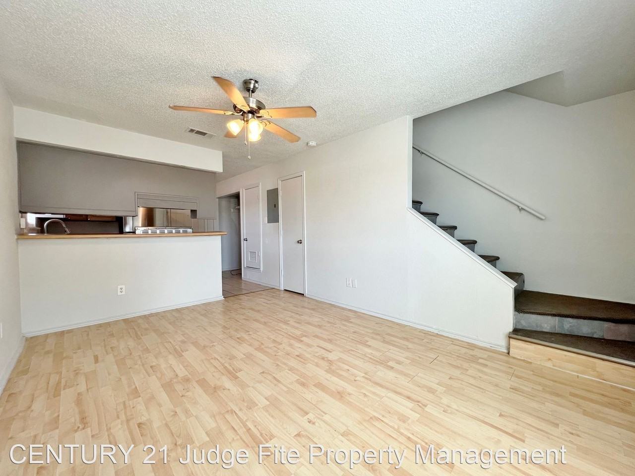 4917 Miller Ave - Photo 2 of 11