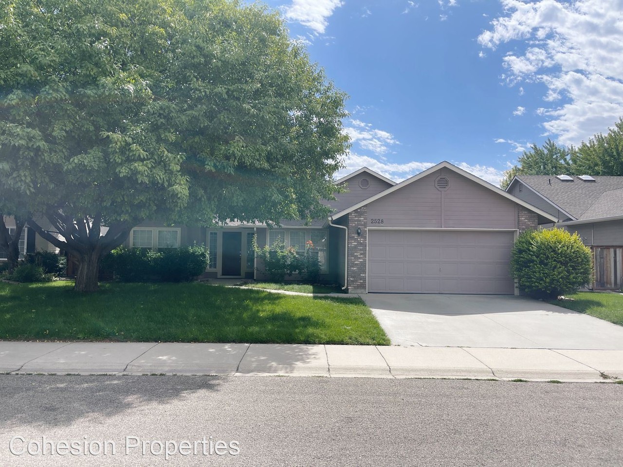2528 N Bobcat Way - Photo 2 of 38