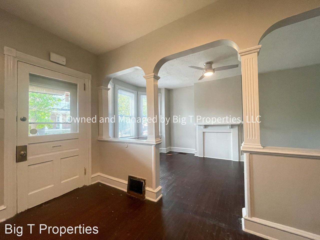 209 W 19th St - Photo 2 of 16
