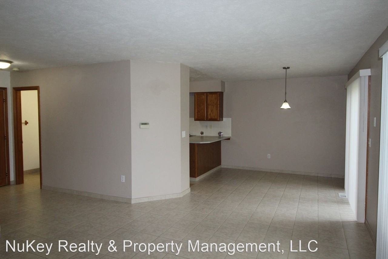 12731 N Dakota St #B - Photo 3 of 17