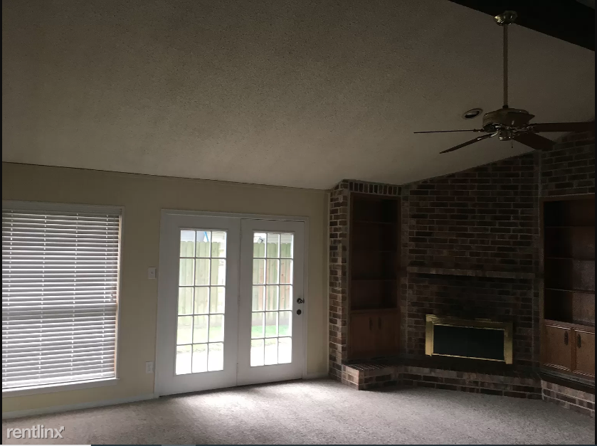 2318 Cambridge Ct N - Photo 3 of 4