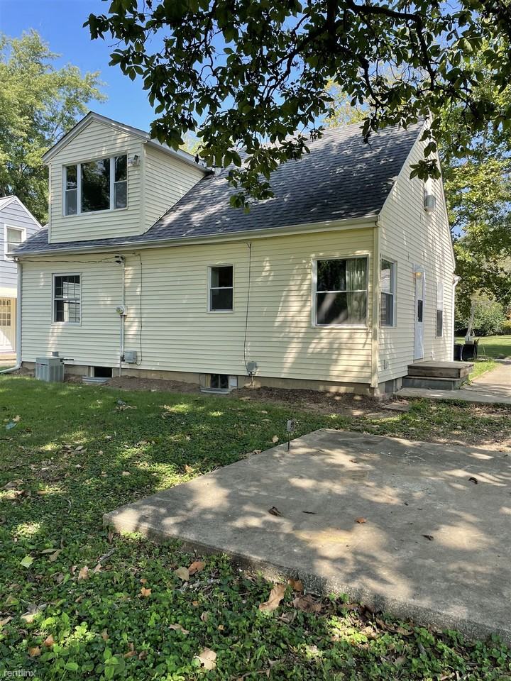 1673 W Sunset Ave - Photo 2 of 15