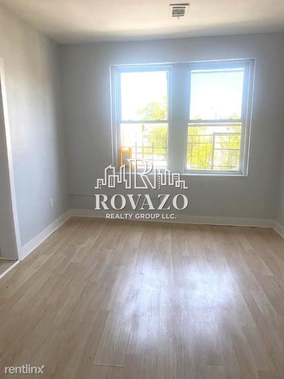 201 N 17th St - Photo 3 of 4