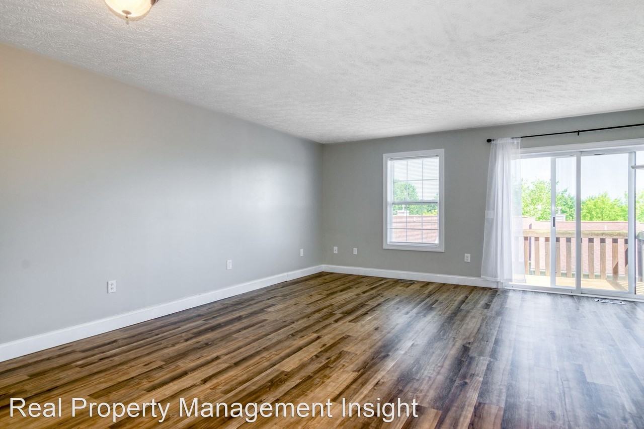 1615 Providence Blvd - Photo 3 of 17