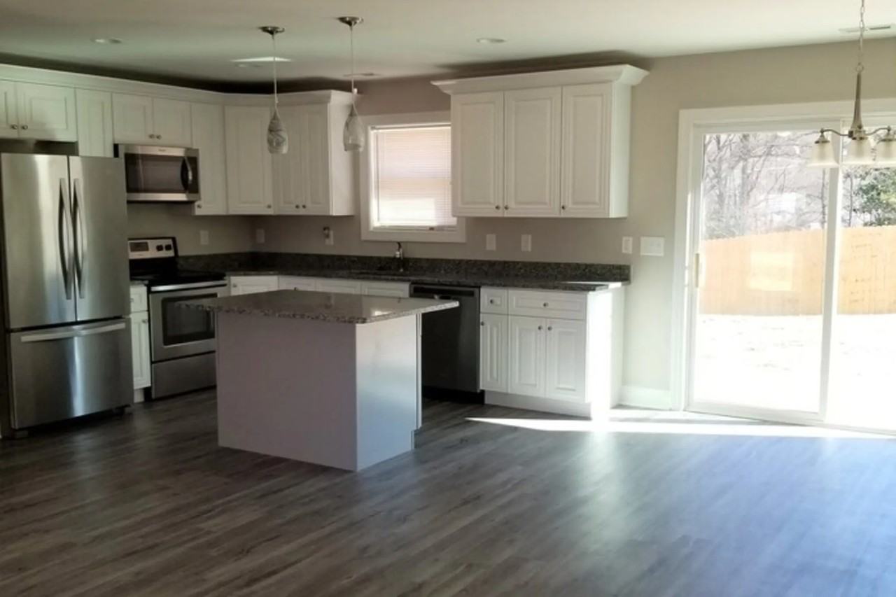 708 Murphy St - Photo 2 of 8