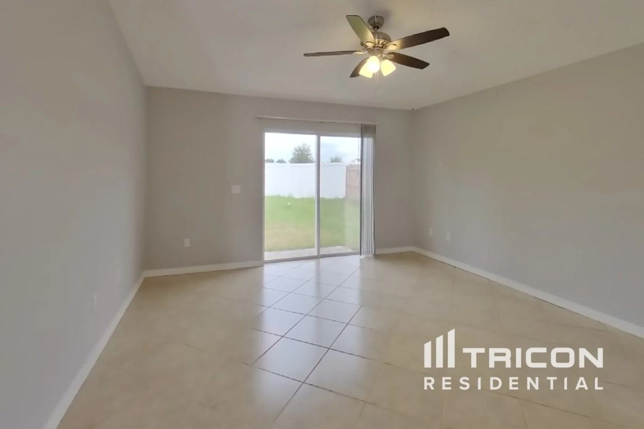 3443 Arabesque Dr - Photo 3 of 32