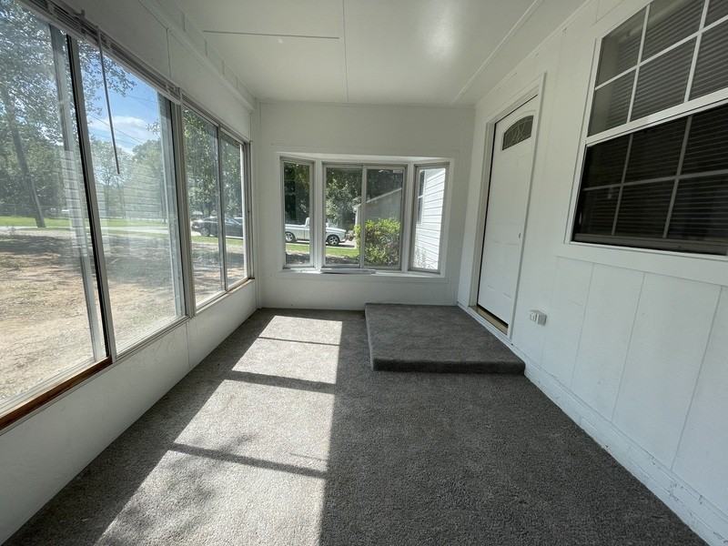 4526 Northaven Dr - Photo 2 of 17