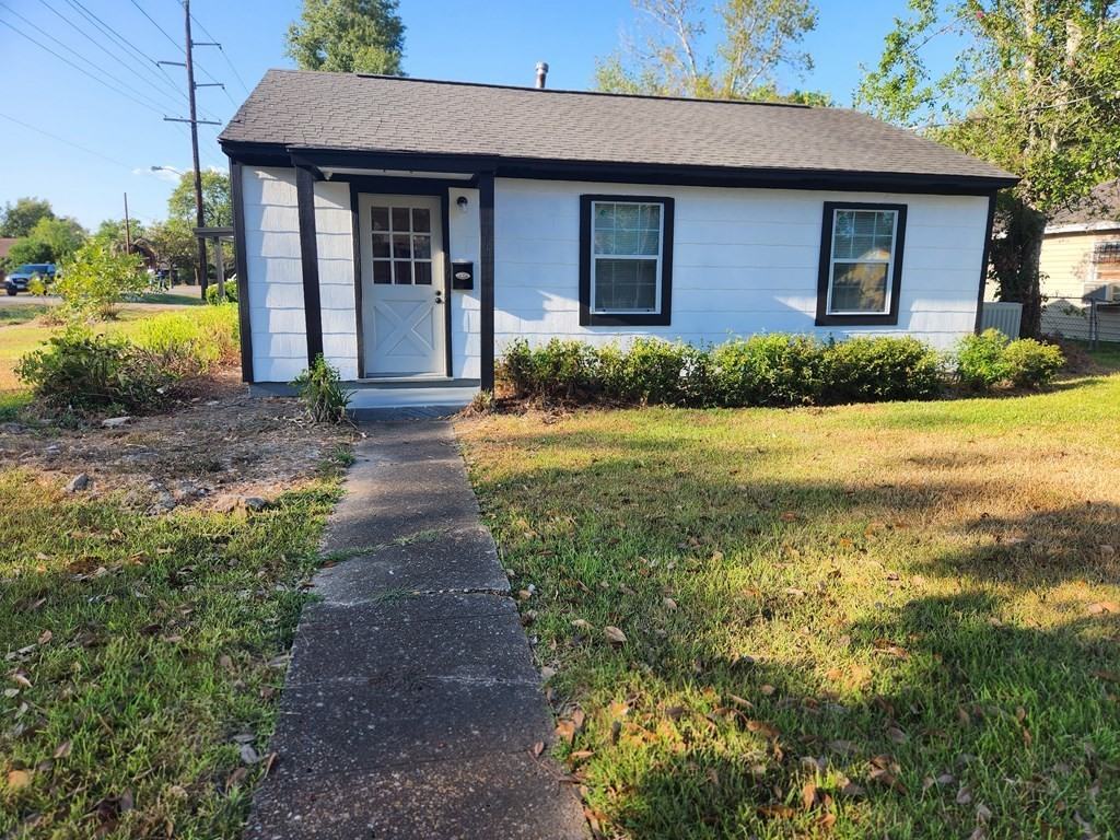 2098 Pope St Beaumont TX 77703 4 Bedroom House for 1 550 month