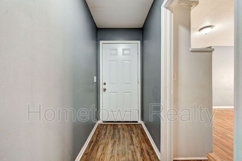 8616 N Harvey Ave - Photo 3 of 32