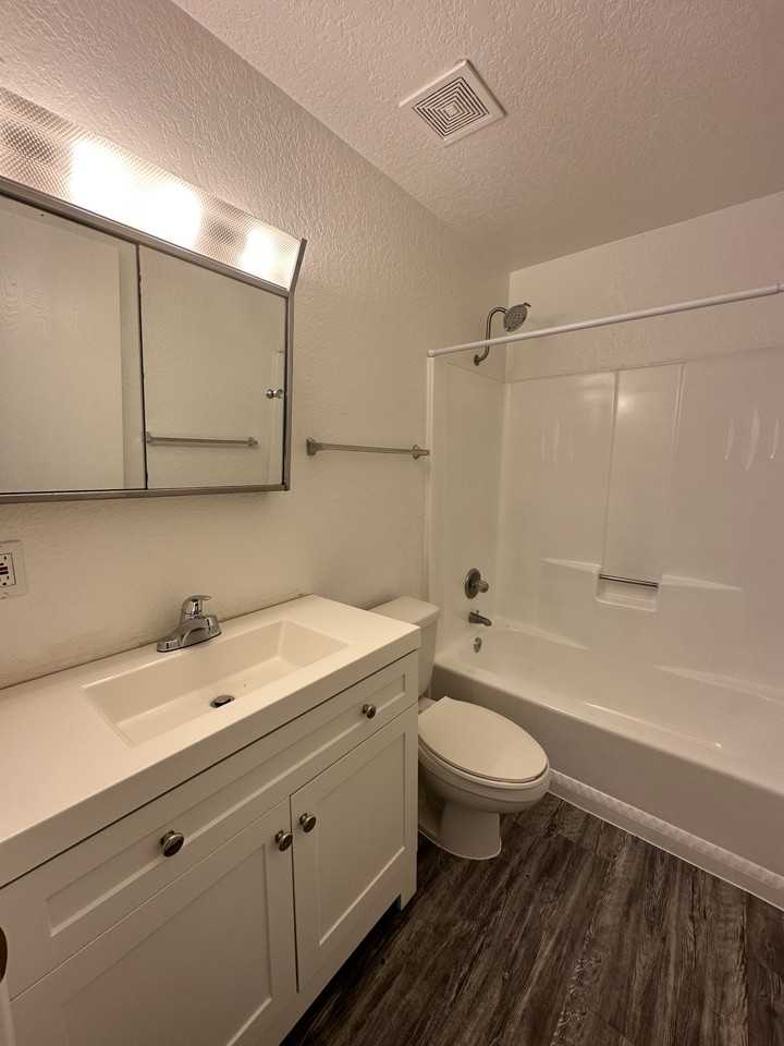 3501 N Country Club Rd - Photo 3 of 7
