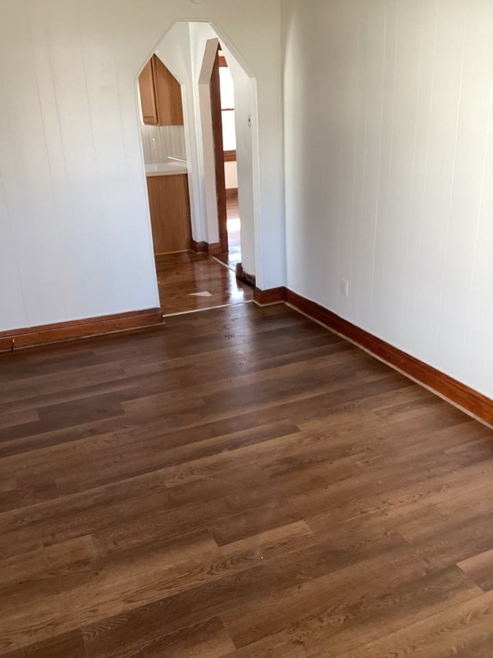 220 Spruce St - Photo 2 of 12