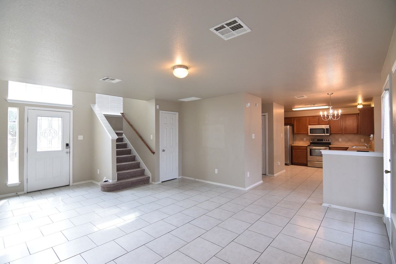 4613 Honeystreet Bridge Ln - Photo 6 of 21