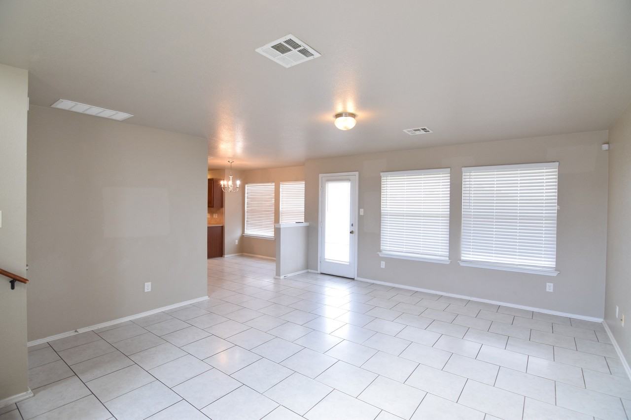 4613 Honeystreet Bridge Ln - Photo 7 of 21