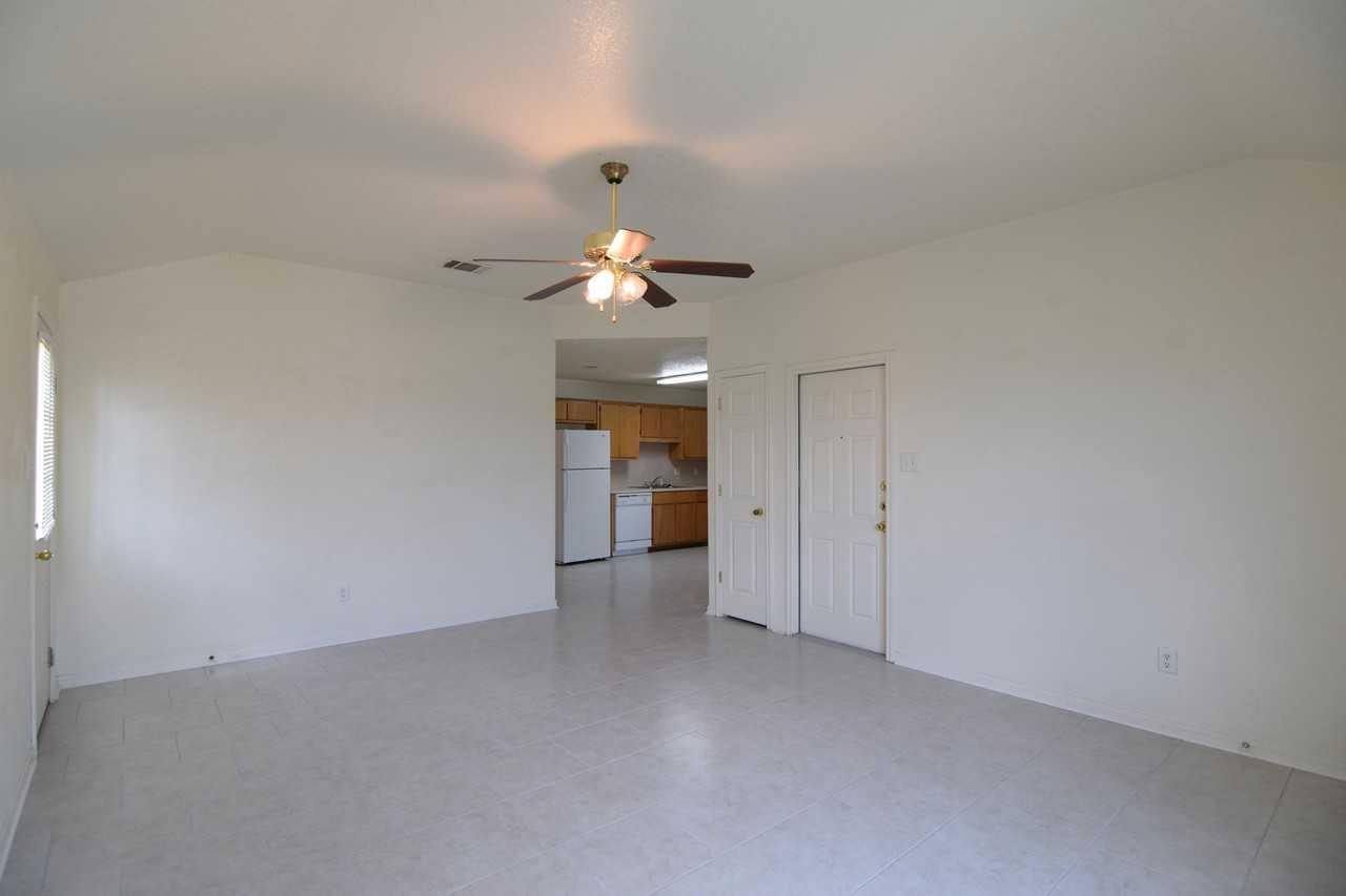 3309 Alicante Ct - Photo 5 of 18