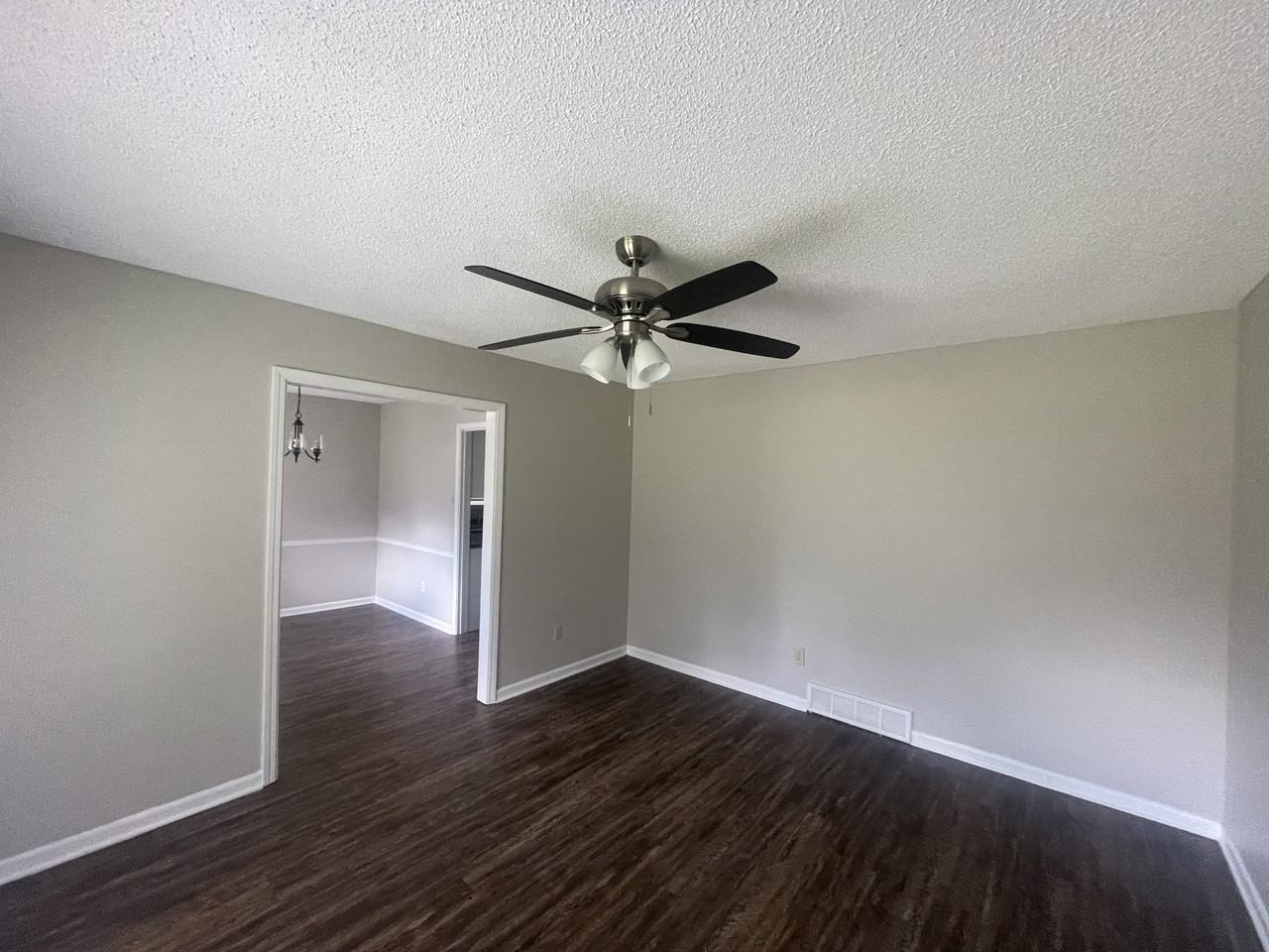 3132 George Cv - Photo 3 of 23