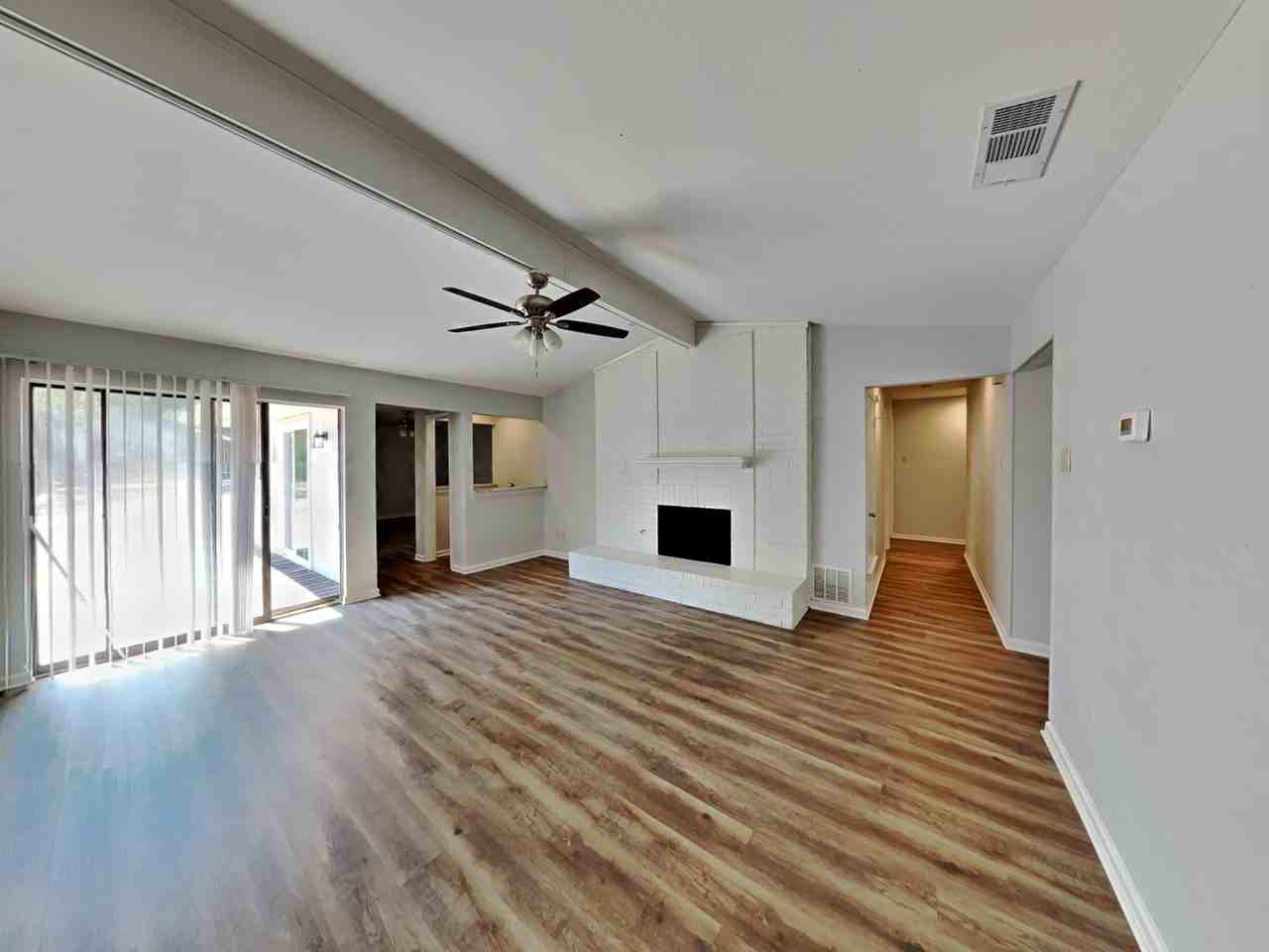 1706 Saint James Dr - Photo 2 of 19