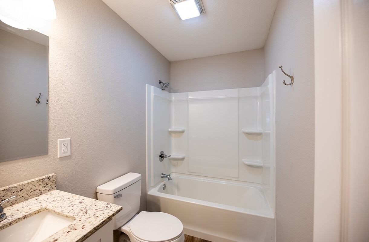 1409 Clover Dr - Photo 6 of 11