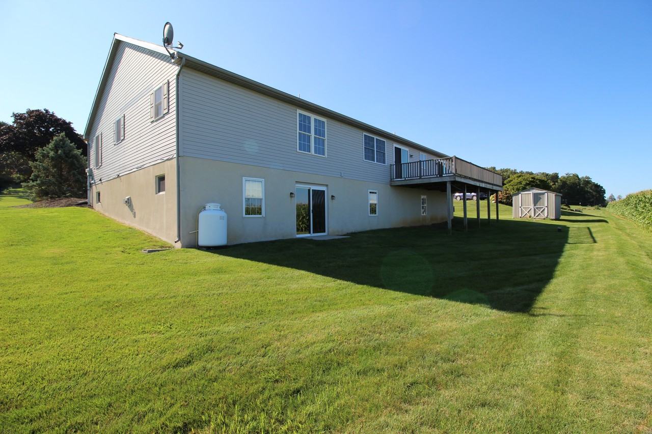 1163 Sheep Hill Rd - Photo 3 of 31