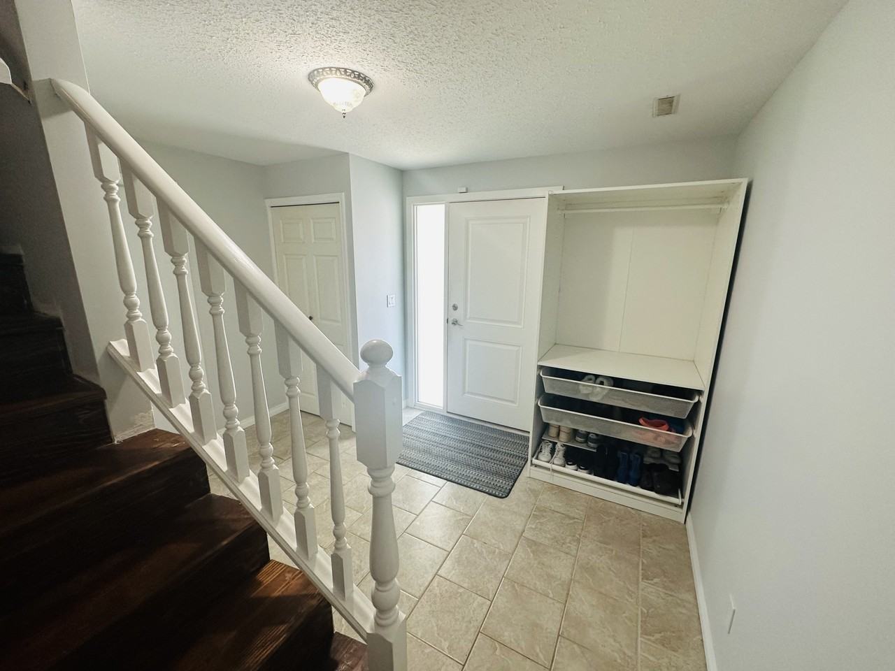 1455 Hillside Place - Photo 2 of 15