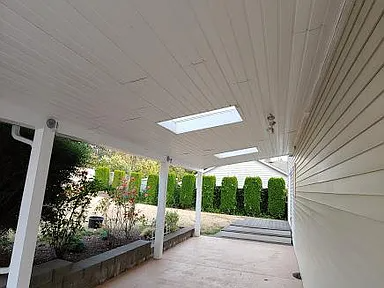 128 Silverdust Dr - Photo 3 of 9