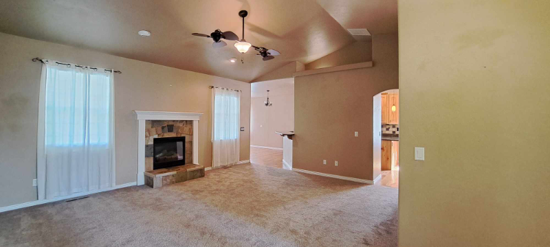 1106 Eastridge Way - Photo 2 of 19
