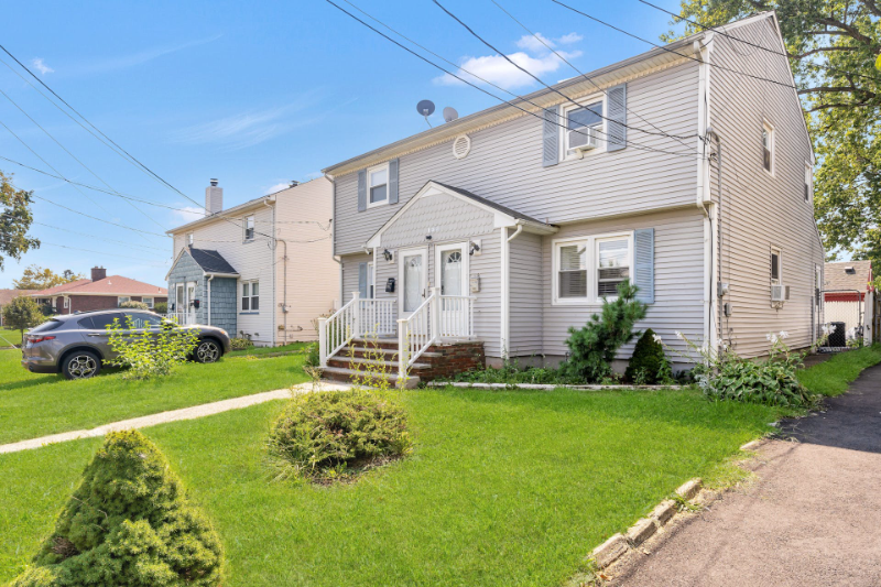 153 E Cherry St - Photo 2 of 24