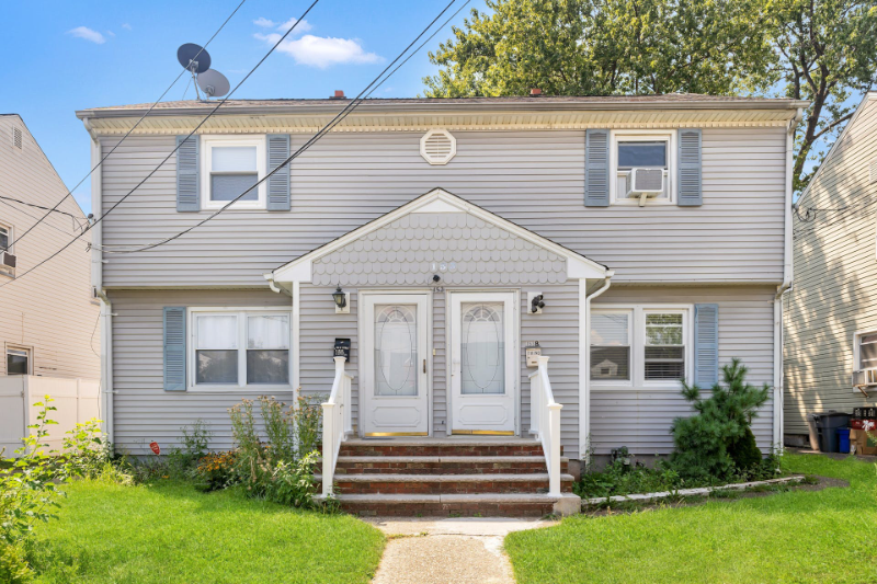153 E Cherry St - Photo 3 of 24
