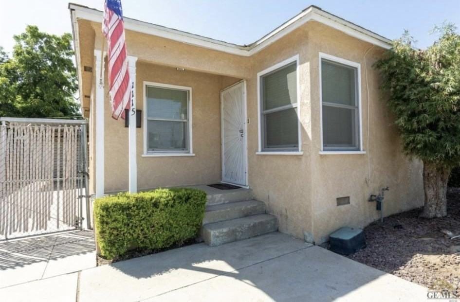 1115 Glade St #NA - Photo 2 of 9