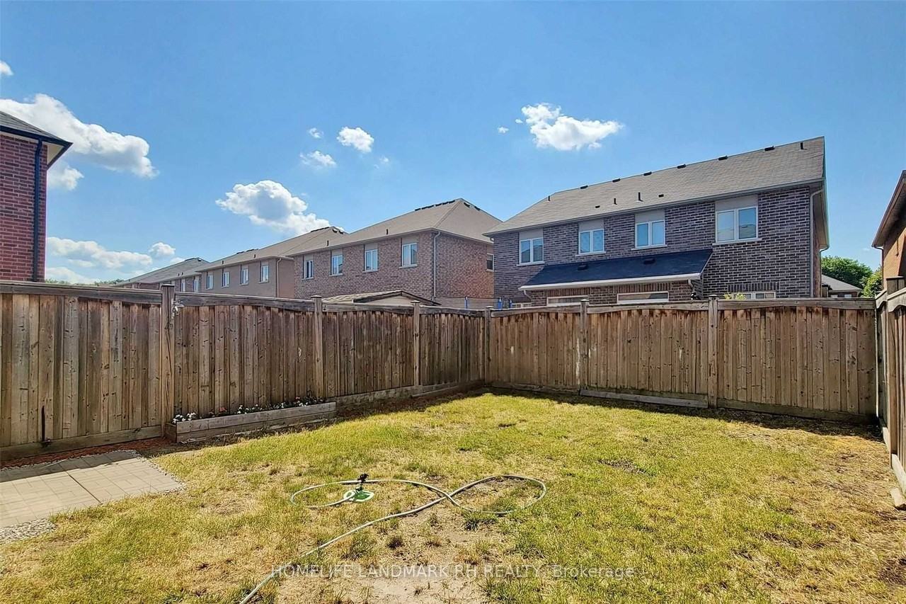 80 Richardson Drive - Photo 3 of 20