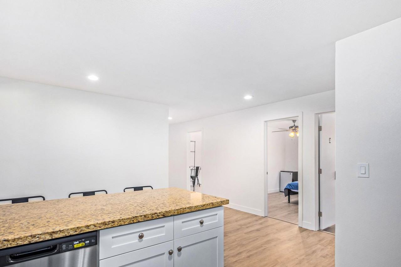 N 51st Dr - Photo 3 of 8