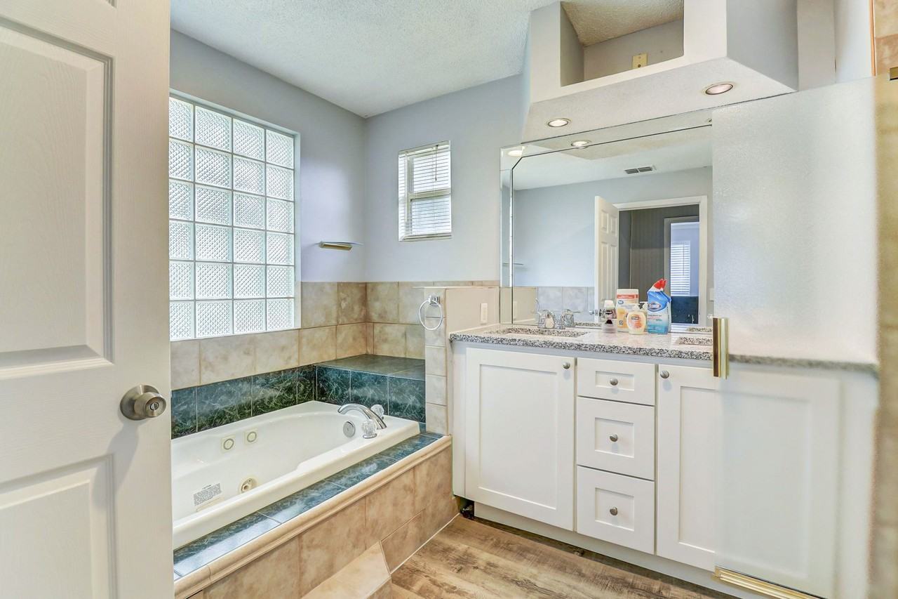 Turtle Creek Dr N - Photo 2 of 12