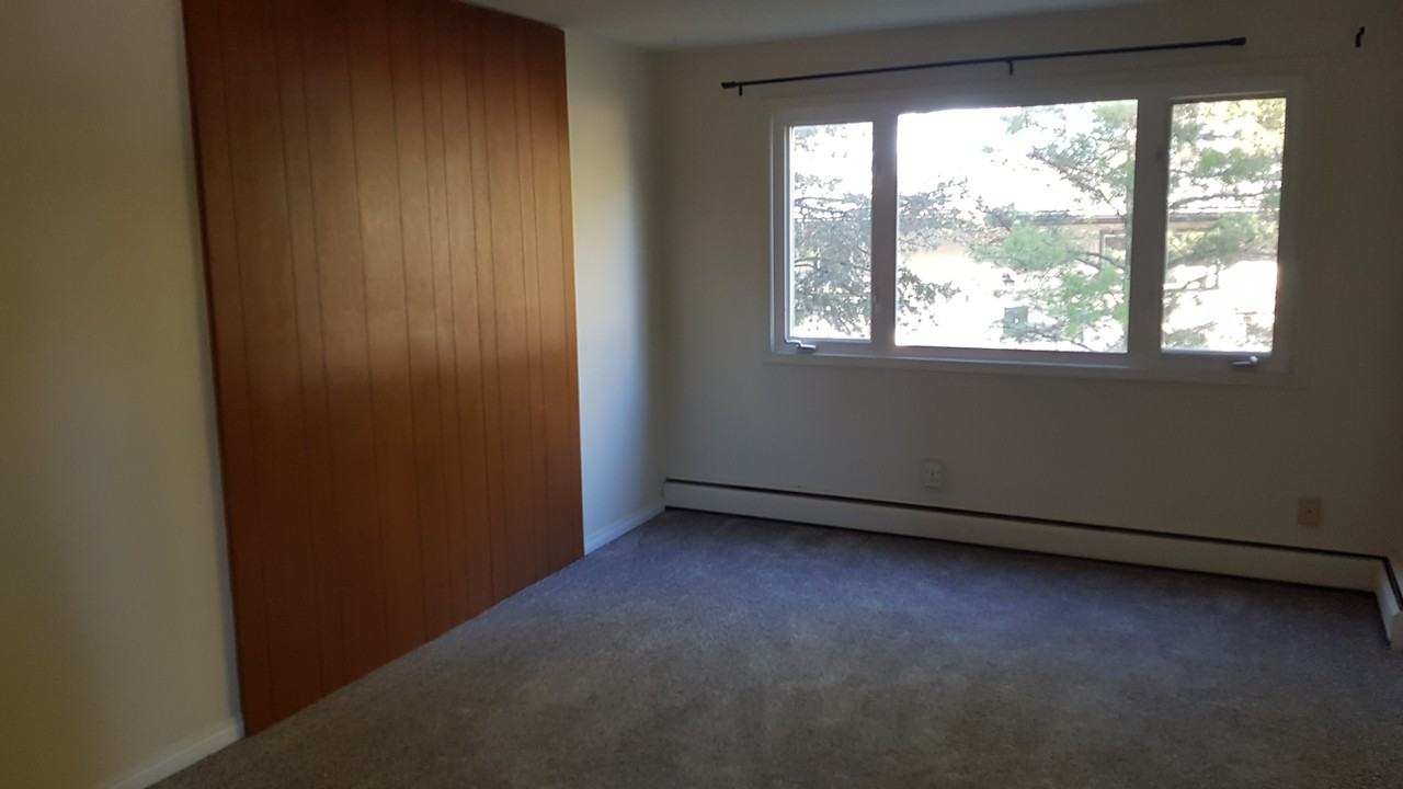 Kensington Apartments - Photo 3 of 6