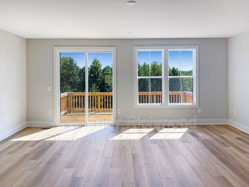 509 Munson Woods Walk - Photo 2 of 19