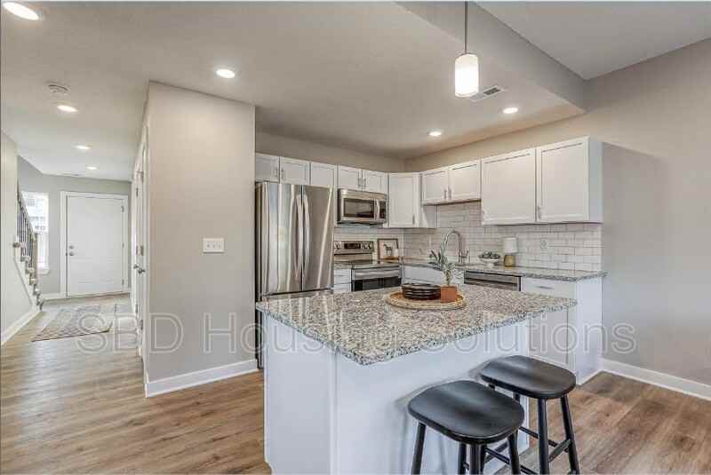 2912 S Harvard Ave - Photo 5 of 10