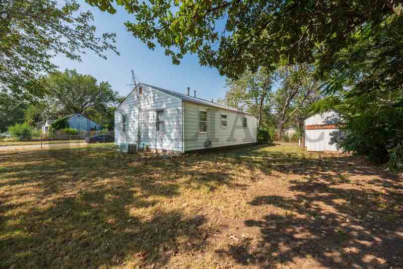1702 W Esthner Ave - Photo 6 of 20