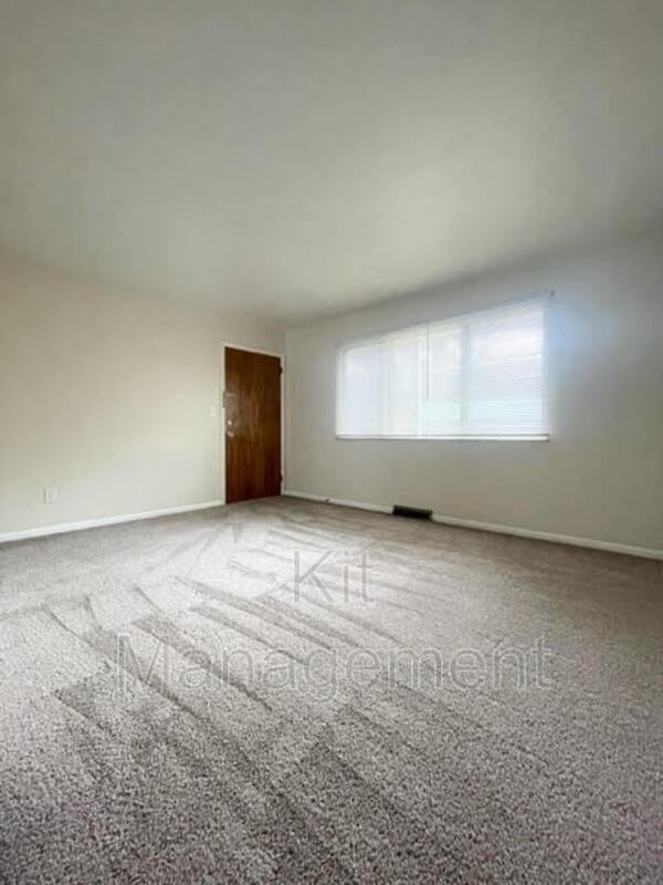 5219 Jackman Rd - Photo 3 of 6