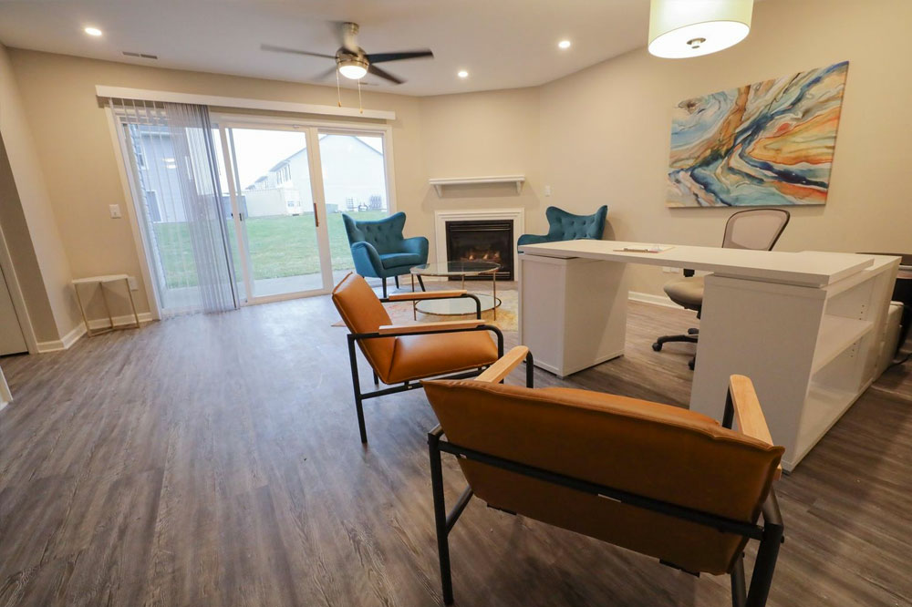 Fairfield Lakes Townhomes - Photo 4 of 16