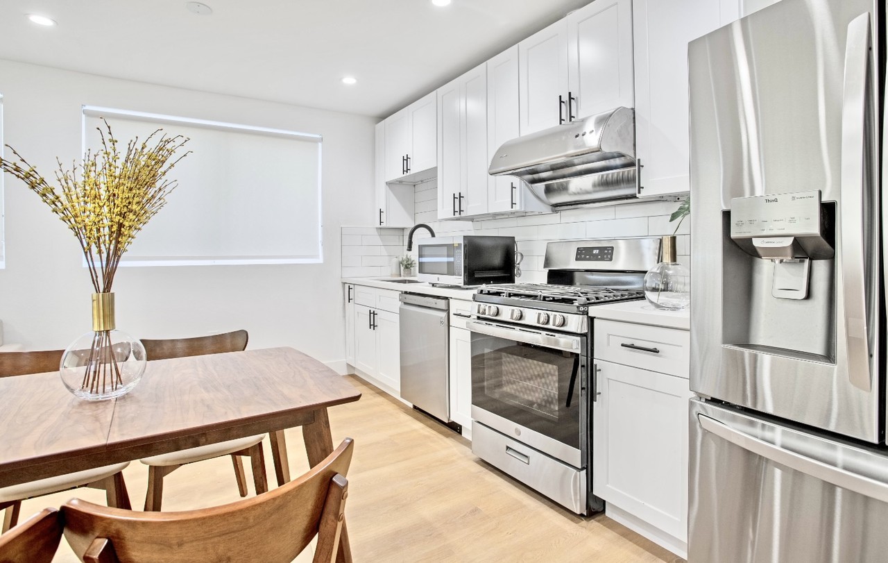 1575 W 35th Pl - Photo 2 of 50