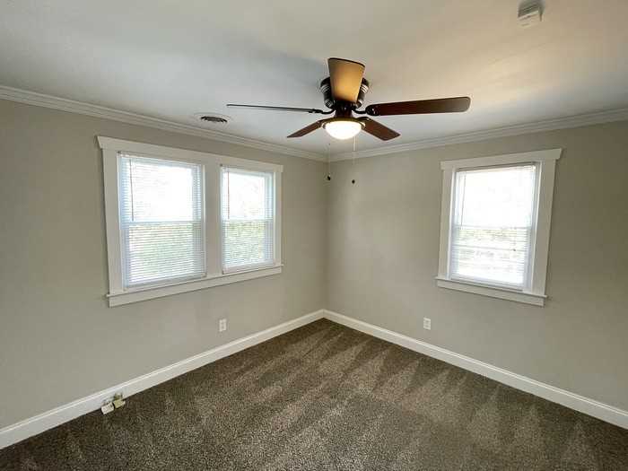910 Boscobel St - Photo 3 of 21
