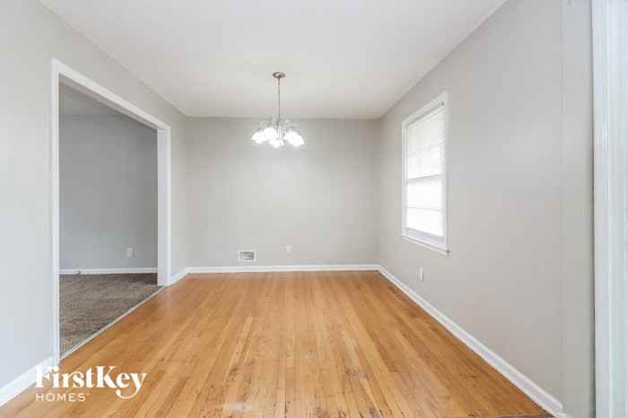 7514 E 100th Ter - Photo 3 of 15