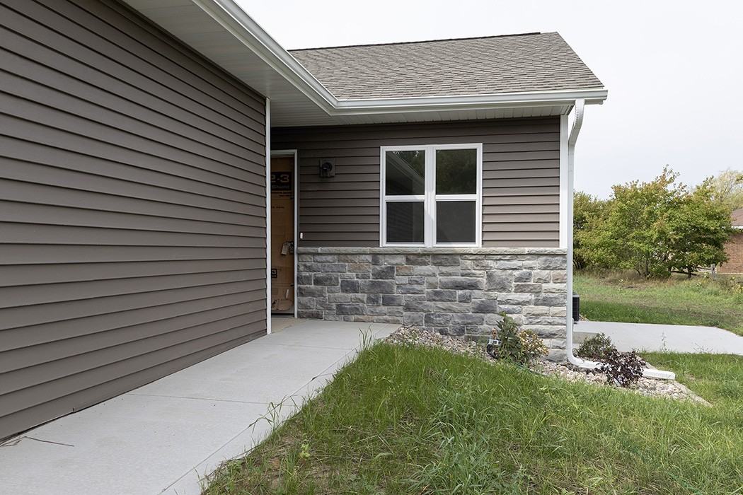 5004 Crestwood Dr #NA - Photo 3 of 13